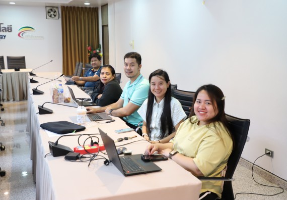 ภาพกิจกรรม  คณะวิทยาศาสตร์และเทคโนโลยี มหาวิทยาลัยราชภัฏกําแพงเพชร จัดประชุมประธานโปรแกรมวิชาและคณะกรรมการดำเนินงานขับเคลื่อนการรับนักศึกษาคณะวิทยาศาสตร์และเทคโนโลยี