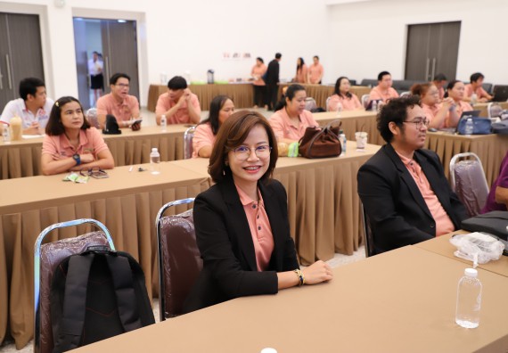 ภาพกิจกรรม  คณะวิทยาศาสตร์และเทคโนโลยี มหาวิทยาลัยราชภัฏกําแพงเพชร จัดประชุมอาจารย์และบุคลากรคณะวิทยาศาสตร์และเทคโนโลยี และการประชุมเชิงปฏิบัติการทบทวนแผนกลยุทธ์ 2566-2570