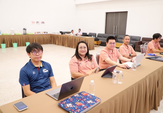 ภาพกิจกรรม  คณะวิทยาศาสตร์และเทคโนโลยี มหาวิทยาลัยราชภัฏกําแพงเพชร จัดประชุมอาจารย์และบุคลากรคณะวิทยาศาสตร์และเทคโนโลยี และการประชุมเชิงปฏิบัติการทบทวนแผนกลยุทธ์ 2566-2570