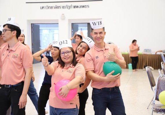 ภาพกิจกรรม  คณะวิทยาศาสตร์และเทคโนโลยี มหาวิทยาลัยราชภัฏกําแพงเพชร จัดประชุมอาจารย์และบุคลากรคณะวิทยาศาสตร์และเทคโนโลยี และการประชุมเชิงปฏิบัติการทบทวนแผนกลยุทธ์ 2566-2570