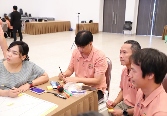 ภาพกิจกรรม  คณะวิทยาศาสตร์และเทคโนโลยี มหาวิทยาลัยราชภัฏกําแพงเพชร จัดประชุมอาจารย์และบุคลากรคณะวิทยาศาสตร์และเทคโนโลยี และการประชุมเชิงปฏิบัติการทบทวนแผนกลยุทธ์ 2566-2570