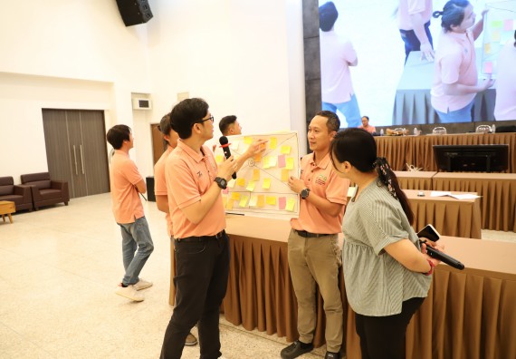 ภาพกิจกรรม  คณะวิทยาศาสตร์และเทคโนโลยี มหาวิทยาลัยราชภัฏกําแพงเพชร จัดประชุมอาจารย์และบุคลากรคณะวิทยาศาสตร์และเทคโนโลยี และการประชุมเชิงปฏิบัติการทบทวนแผนกลยุทธ์ 2566-2570