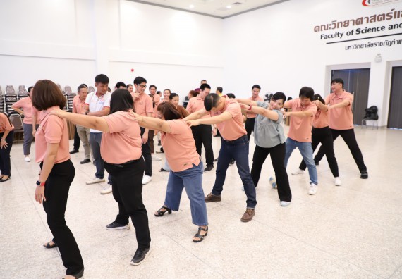 ภาพกิจกรรม  คณะวิทยาศาสตร์และเทคโนโลยี มหาวิทยาลัยราชภัฏกําแพงเพชร จัดประชุมอาจารย์และบุคลากรคณะวิทยาศาสตร์และเทคโนโลยี และการประชุมเชิงปฏิบัติการทบทวนแผนกลยุทธ์ 2566-2570