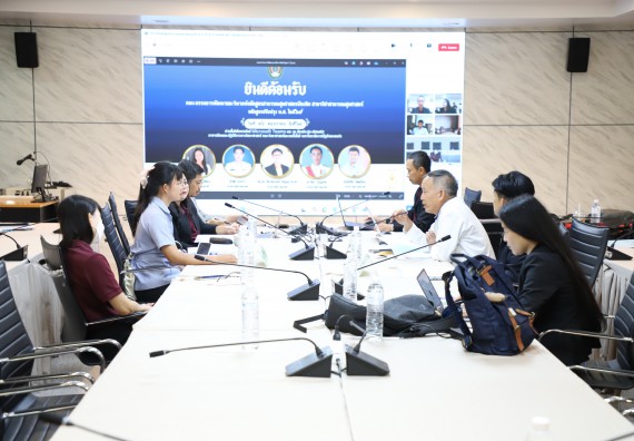 ภาพกิจกรรม  โปรแกรมวิชาสาธารณสุขศาสตร์ คณะวิทยาศาสตร์และเทคโนโลยี มหาวิทยาลัยราชภัฎกำแพงเพชร จัดกิจกรรมการอภิปรายเป็นคณะเพื่อพัฒนาหลักสูตรและวิพากษ์หลักสูตร