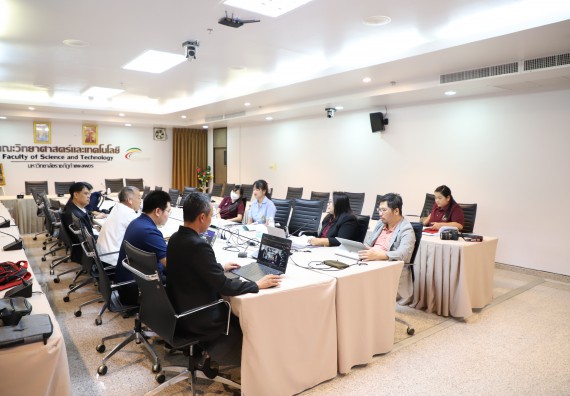 ภาพกิจกรรม  โปรแกรมวิชาสาธารณสุขศาสตร์ คณะวิทยาศาสตร์และเทคโนโลยี มหาวิทยาลัยราชภัฎกำแพงเพชร จัดกิจกรรมการอภิปรายเป็นคณะเพื่อพัฒนาหลักสูตรและวิพากษ์หลักสูตร