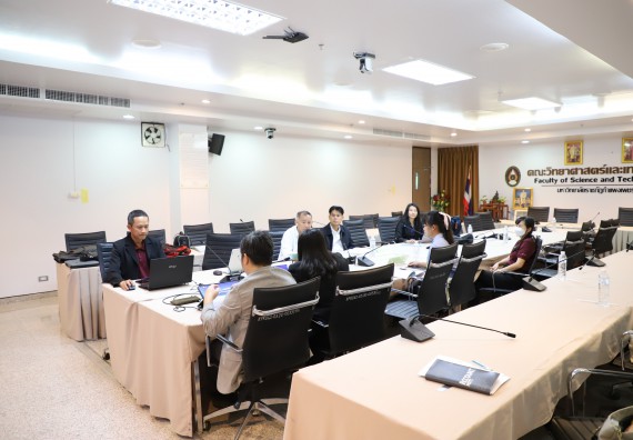 ภาพกิจกรรม  โปรแกรมวิชาสาธารณสุขศาสตร์ คณะวิทยาศาสตร์และเทคโนโลยี มหาวิทยาลัยราชภัฎกำแพงเพชร จัดกิจกรรมการอภิปรายเป็นคณะเพื่อพัฒนาหลักสูตรและวิพากษ์หลักสูตร