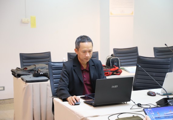 ภาพกิจกรรม  โปรแกรมวิชาสาธารณสุขศาสตร์ คณะวิทยาศาสตร์และเทคโนโลยี มหาวิทยาลัยราชภัฎกำแพงเพชร จัดกิจกรรมการอภิปรายเป็นคณะเพื่อพัฒนาหลักสูตรและวิพากษ์หลักสูตร