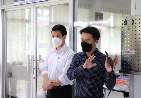 ภาพกิจกรรม   คณะวิทยาศาสตร์และเทคโนโลยี มหาวิทยาลัยราชภัฏกําแพงเพชร ต้อนรับคณะศึกษาดูงานจากห้องปฏิบัติการวิจัยและทดสอบอาหาร คณะวิทยาศาสตร์ จุฬาลงกรณ์มหาวิทยาลัย