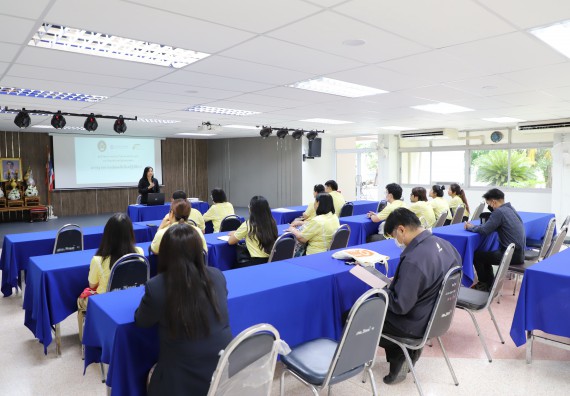 ภาพกิจกรรม   คณะวิทยาศาสตร์และเทคโนโลยี มหาวิทยาลัยราชภัฏกําแพงเพชร ต้อนรับคณะศึกษาดูงานจากห้องปฏิบัติการวิจัยและทดสอบอาหาร คณะวิทยาศาสตร์ จุฬาลงกรณ์มหาวิทยาลัย