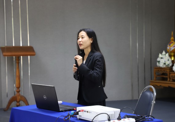 ภาพกิจกรรม   คณะวิทยาศาสตร์และเทคโนโลยี มหาวิทยาลัยราชภัฏกําแพงเพชร ต้อนรับคณะศึกษาดูงานจากห้องปฏิบัติการวิจัยและทดสอบอาหาร คณะวิทยาศาสตร์ จุฬาลงกรณ์มหาวิทยาลัย