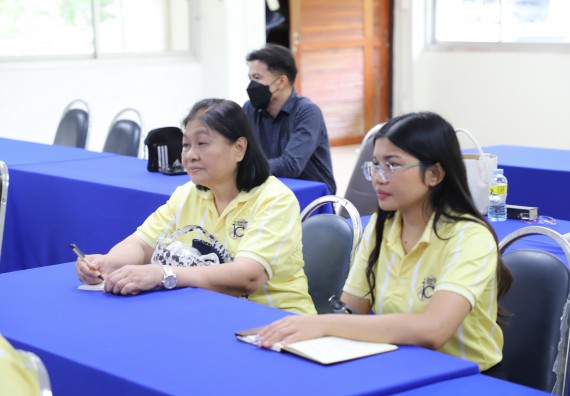 ภาพกิจกรรม   คณะวิทยาศาสตร์และเทคโนโลยี มหาวิทยาลัยราชภัฏกําแพงเพชร ต้อนรับคณะศึกษาดูงานจากห้องปฏิบัติการวิจัยและทดสอบอาหาร คณะวิทยาศาสตร์ จุฬาลงกรณ์มหาวิทยาลัย