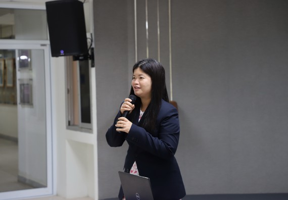 ภาพกิจกรรม   คณะวิทยาศาสตร์และเทคโนโลยี มหาวิทยาลัยราชภัฏกําแพงเพชร ต้อนรับคณะศึกษาดูงานจากห้องปฏิบัติการวิจัยและทดสอบอาหาร คณะวิทยาศาสตร์ จุฬาลงกรณ์มหาวิทยาลัย