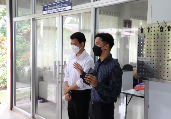 ภาพกิจกรรม   คณะวิทยาศาสตร์และเทคโนโลยี มหาวิทยาลัยราชภัฏกําแพงเพชร ต้อนรับคณะศึกษาดูงานจากห้องปฏิบัติการวิจัยและทดสอบอาหาร คณะวิทยาศาสตร์ จุฬาลงกรณ์มหาวิทยาลัย