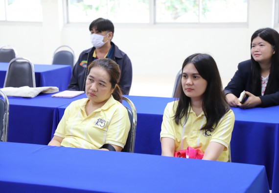 ภาพกิจกรรม   คณะวิทยาศาสตร์และเทคโนโลยี มหาวิทยาลัยราชภัฏกําแพงเพชร ต้อนรับคณะศึกษาดูงานจากห้องปฏิบัติการวิจัยและทดสอบอาหาร คณะวิทยาศาสตร์ จุฬาลงกรณ์มหาวิทยาลัย