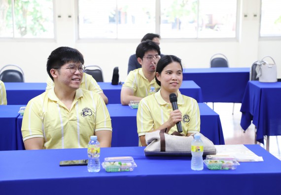 ภาพกิจกรรม   คณะวิทยาศาสตร์และเทคโนโลยี มหาวิทยาลัยราชภัฏกําแพงเพชร ต้อนรับคณะศึกษาดูงานจากห้องปฏิบัติการวิจัยและทดสอบอาหาร คณะวิทยาศาสตร์ จุฬาลงกรณ์มหาวิทยาลัย