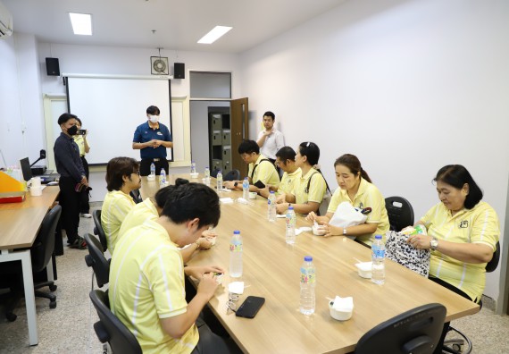 ภาพกิจกรรม   คณะวิทยาศาสตร์และเทคโนโลยี มหาวิทยาลัยราชภัฏกําแพงเพชร ต้อนรับคณะศึกษาดูงานจากห้องปฏิบัติการวิจัยและทดสอบอาหาร คณะวิทยาศาสตร์ จุฬาลงกรณ์มหาวิทยาลัย