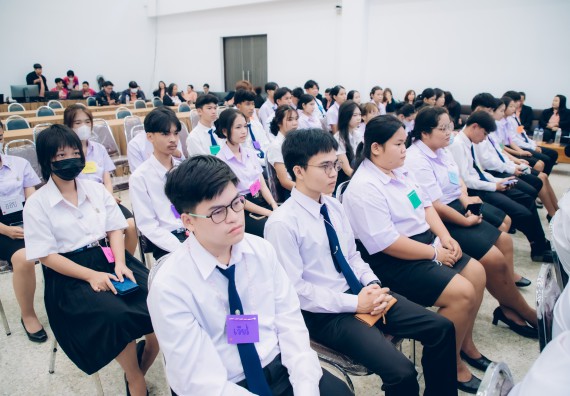 ภาพกิจกรรม  คณะวิทยาศาสตร์และเทคโนโลยี มหาวิทยาลัยราชภัฏกำแพงเพชร จัดกิจกรรมปฐมนิเทศนักศึกษาใหม่ ปีการศึกษา 2568