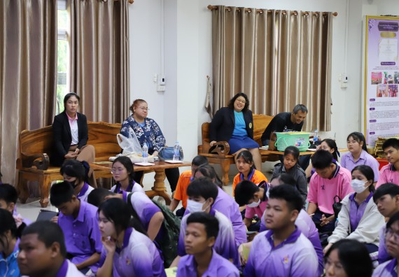 ภาพกิจกรรม  คณะวิทยาศาสตร์และเทคโนโลยี มหาวิทยาลัยราชภัฏกําแพงเพชร จัดโครงการประชาสัมพันธ์รายวิชาและหลักสูตรไปยังผู้เรียนกลุ่มใหม่ (Non-age Group) โรงเรียนขาณุวิทยา