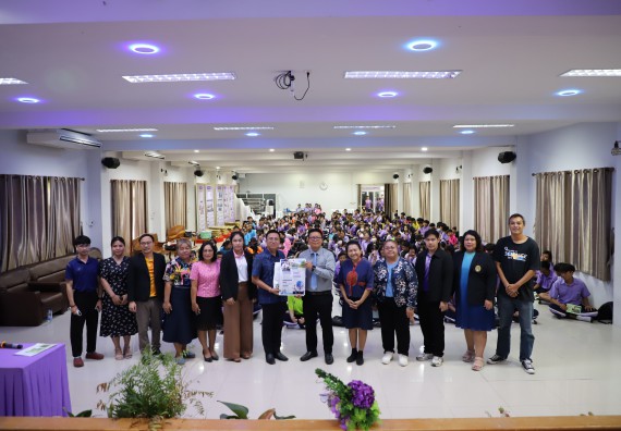 ภาพกิจกรรม  คณะวิทยาศาสตร์และเทคโนโลยี มหาวิทยาลัยราชภัฏกําแพงเพชร จัดโครงการประชาสัมพันธ์รายวิชาและหลักสูตรไปยังผู้เรียนกลุ่มใหม่ (Non-age Group) โรงเรียนขาณุวิทยา