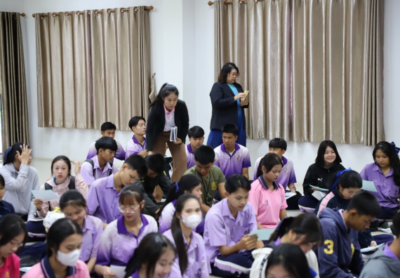 ภาพกิจกรรม  คณะวิทยาศาสตร์และเทคโนโลยี มหาวิทยาลัยราชภัฏกําแพงเพชร จัดโครงการประชาสัมพันธ์รายวิชาและหลักสูตรไปยังผู้เรียนกลุ่มใหม่ (Non-age Group) โรงเรียนขาณุวิทยา