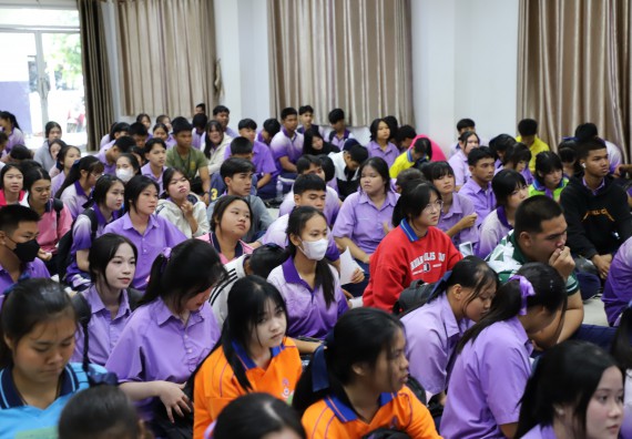 ภาพกิจกรรม  คณะวิทยาศาสตร์และเทคโนโลยี มหาวิทยาลัยราชภัฏกําแพงเพชร จัดโครงการประชาสัมพันธ์รายวิชาและหลักสูตรไปยังผู้เรียนกลุ่มใหม่ (Non-age Group) โรงเรียนขาณุวิทยา