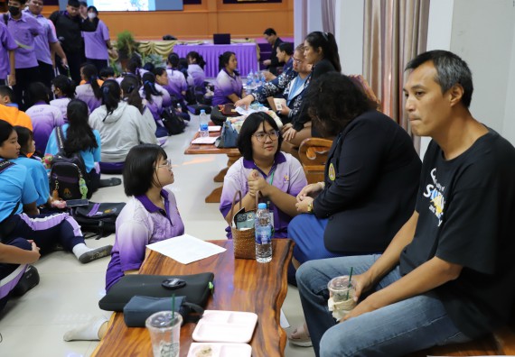 ภาพกิจกรรม  คณะวิทยาศาสตร์และเทคโนโลยี มหาวิทยาลัยราชภัฏกําแพงเพชร จัดโครงการประชาสัมพันธ์รายวิชาและหลักสูตรไปยังผู้เรียนกลุ่มใหม่ (Non-age Group) โรงเรียนขาณุวิทยา