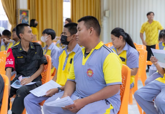 ภาพกิจกรรม คณะวิทยาศาสตร์และเทคโนโลยี มหาวิทยาลัยราชภัฏกําแพงเพชร จัดโครงการประชาสัมพันธ์รายวิชาและหลักสูตรไปยังผู้เรียนกลุ่มใหม่ (Non-age Group) โรงเรียนสลกบาตรวิทยา