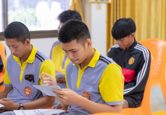 ภาพกิจกรรม คณะวิทยาศาสตร์และเทคโนโลยี มหาวิทยาลัยราชภัฏกําแพงเพชร จัดโครงการประชาสัมพันธ์รายวิชาและหลักสูตรไปยังผู้เรียนกลุ่มใหม่ (Non-age Group) โรงเรียนสลกบาตรวิทยา