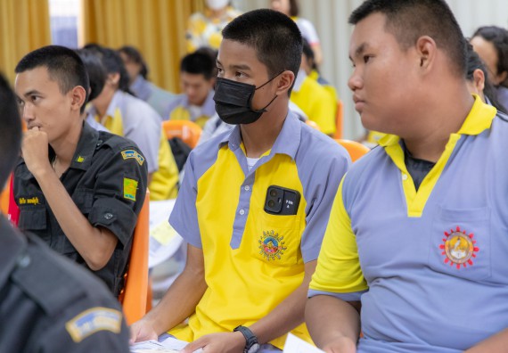 ภาพกิจกรรม คณะวิทยาศาสตร์และเทคโนโลยี มหาวิทยาลัยราชภัฏกําแพงเพชร จัดโครงการประชาสัมพันธ์รายวิชาและหลักสูตรไปยังผู้เรียนกลุ่มใหม่ (Non-age Group) โรงเรียนสลกบาตรวิทยา