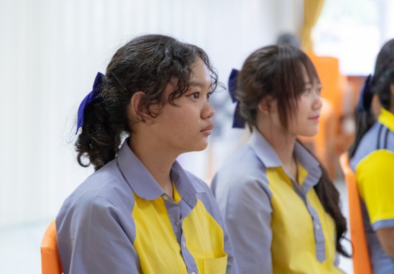 ภาพกิจกรรม คณะวิทยาศาสตร์และเทคโนโลยี มหาวิทยาลัยราชภัฏกําแพงเพชร จัดโครงการประชาสัมพันธ์รายวิชาและหลักสูตรไปยังผู้เรียนกลุ่มใหม่ (Non-age Group) โรงเรียนสลกบาตรวิทยา