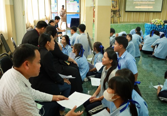 ภาพกิจกรรม  คณะวิทยาศาสตร์และเทคโนโลยี มหาวิทยาลัยราชภัฏกําแพงเพชร จัดโครงการประชาสัมพันธ์รายวิชาและหลักสูตรไปยังผู้เรียนกลุ่มใหม่ (Non-age Group) โรงเรียนพิไกรวิทยา