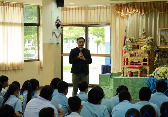 ภาพกิจกรรม  คณะวิทยาศาสตร์และเทคโนโลยี มหาวิทยาลัยราชภัฏกําแพงเพชร จัดโครงการประชาสัมพันธ์รายวิชาและหลักสูตรไปยังผู้เรียนกลุ่มใหม่ (Non-age Group) โรงเรียนพิไกรวิทยา