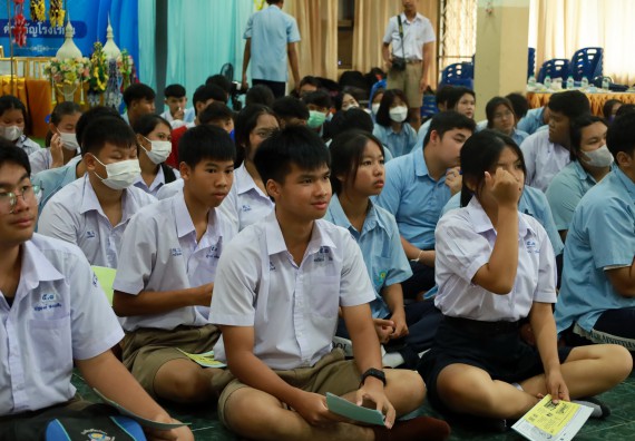 ภาพกิจกรรม  คณะวิทยาศาสตร์และเทคโนโลยี มหาวิทยาลัยราชภัฏกําแพงเพชร จัดโครงการประชาสัมพันธ์รายวิชาและหลักสูตรไปยังผู้เรียนกลุ่มใหม่ (Non-age Group) โรงเรียนพิไกรวิทยา