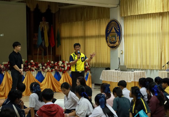 ภาพกิจกรรม  คณะวิทยาศาสตร์และเทคโนโลยี มหาวิทยาลัยราชภัฏกําแพงเพชร จัดโครงการประชาสัมพันธ์รายวิชาและหลักสูตรไปยังผู้เรียนกลุ่มใหม่ (Non-age Group) โรงเรียนเรืองวิทย์พิทยาคม