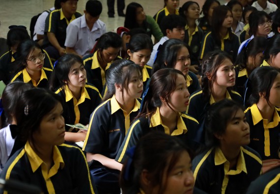 ภาพกิจกรรม  คณะวิทยาศาสตร์และเทคโนโลยี มหาวิทยาลัยราชภัฏกําแพงเพชร จัดโครงการประชาสัมพันธ์รายวิชาและหลักสูตรไปยังผู้เรียนกลุ่มใหม่ (Non-age Group) โรงเรียนเรืองวิทย์พิทยาคม