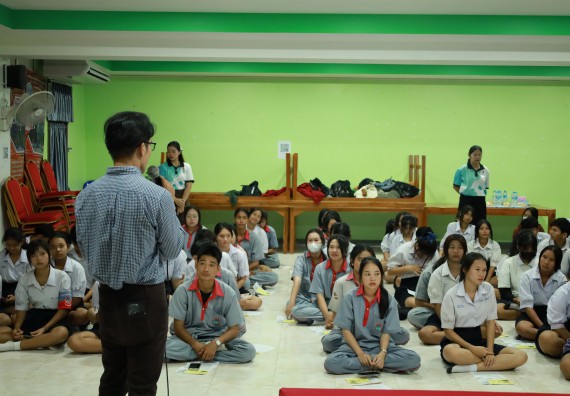 ภาพกิจกรรม  คณะวิทยาศาสตร์และเทคโนโลยี มหาวิทยาลัยราชภัฏกําแพงเพชร จัดโครงการประชาสัมพันธ์รายวิชาและหลักสูตรไปยังผู้เรียนกลุ่มใหม่ (Non-age Group) โรงเรียนสักงามวิทยา