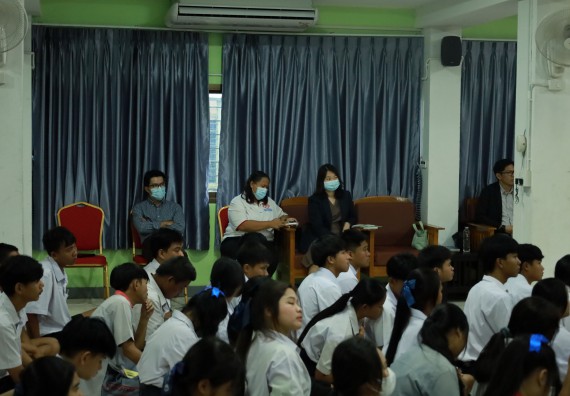 ภาพกิจกรรม  คณะวิทยาศาสตร์และเทคโนโลยี มหาวิทยาลัยราชภัฏกําแพงเพชร จัดโครงการประชาสัมพันธ์รายวิชาและหลักสูตรไปยังผู้เรียนกลุ่มใหม่ (Non-age Group) โรงเรียนสักงามวิทยา