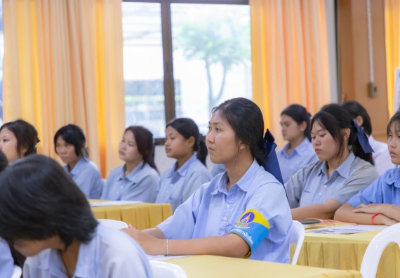 คณะวิทยาศาสตร์และเทคโนโลยี มหาวิทยาลัยราชภัฏกําแพงเพชร จัดโครงการประชาสัมพันธ์รายวิชาและหลักสูตรไปยังผู้เรียนกลุ่มใหม่ (Non-age Group)  โรงเรียนมัธยมพัชรกิติยาภา 2