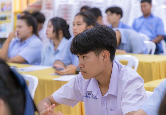 คณะวิทยาศาสตร์และเทคโนโลยี มหาวิทยาลัยราชภัฏกําแพงเพชร จัดโครงการประชาสัมพันธ์รายวิชาและหลักสูตรไปยังผู้เรียนกลุ่มใหม่ (Non-age Group)  โรงเรียนมัธยมพัชรกิติยาภา 2