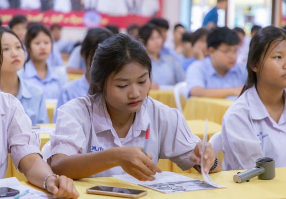 คณะวิทยาศาสตร์และเทคโนโลยี มหาวิทยาลัยราชภัฏกําแพงเพชร จัดโครงการประชาสัมพันธ์รายวิชาและหลักสูตรไปยังผู้เรียนกลุ่มใหม่ (Non-age Group)  โรงเรียนมัธยมพัชรกิติยาภา 2