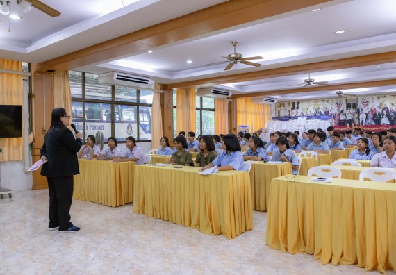 คณะวิทยาศาสตร์และเทคโนโลยี มหาวิทยาลัยราชภัฏกําแพงเพชร จัดโครงการประชาสัมพันธ์รายวิชาและหลักสูตรไปยังผู้เรียนกลุ่มใหม่ (Non-age Group)  โรงเรียนมัธยมพัชรกิติยาภา 2