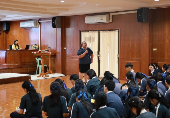 ภาพกิจกรรม  คณะวิทยาศาสตร์และเทคโนโลยี มหาวิทยาลัยราชภัฏกําแพงเพชร จัดโครงการประชาสัมพันธ์รายวิชาและหลักสูตรไปยังผู้เรียนกลุ่มใหม่ (Non-age Group) โรงเรียนวชิรปราการวิทยาคม