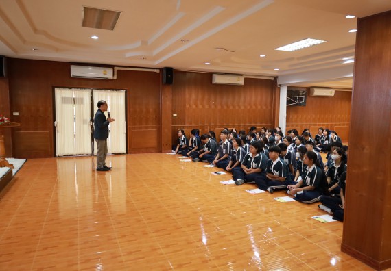 ภาพกิจกรรม  คณะวิทยาศาสตร์และเทคโนโลยี มหาวิทยาลัยราชภัฏกําแพงเพชร จัดโครงการประชาสัมพันธ์รายวิชาและหลักสูตรไปยังผู้เรียนกลุ่มใหม่ (Non-age Group) โรงเรียนวชิรปราการวิทยาคม