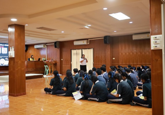 ภาพกิจกรรม  คณะวิทยาศาสตร์และเทคโนโลยี มหาวิทยาลัยราชภัฏกําแพงเพชร จัดโครงการประชาสัมพันธ์รายวิชาและหลักสูตรไปยังผู้เรียนกลุ่มใหม่ (Non-age Group) โรงเรียนวชิรปราการวิทยาคม