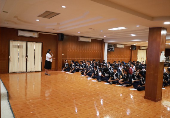 ภาพกิจกรรม  คณะวิทยาศาสตร์และเทคโนโลยี มหาวิทยาลัยราชภัฏกําแพงเพชร จัดโครงการประชาสัมพันธ์รายวิชาและหลักสูตรไปยังผู้เรียนกลุ่มใหม่ (Non-age Group) โรงเรียนวชิรปราการวิทยาคม