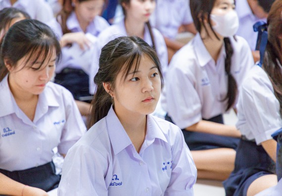 ภาพกิจกรรม  คณะวิทยาศาสตร์และเทคโนโลยี มหาวิทยาลัยราชภัฏกําแพงเพชร จัดโครงการประชาสัมพันธ์รายวิชาและหลักสูตรไปยังผู้เรียนกลุ่มใหม่ (Non-age Group)  โรงเรียนโกสัมพีวิทยา