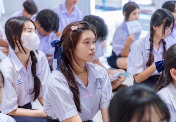 ภาพกิจกรรม  คณะวิทยาศาสตร์และเทคโนโลยี มหาวิทยาลัยราชภัฏกําแพงเพชร จัดโครงการประชาสัมพันธ์รายวิชาและหลักสูตรไปยังผู้เรียนกลุ่มใหม่ (Non-age Group)  โรงเรียนโกสัมพีวิทยา