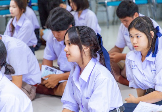 ภาพกิจกรรม  คณะวิทยาศาสตร์และเทคโนโลยี มหาวิทยาลัยราชภัฏกําแพงเพชร จัดโครงการประชาสัมพันธ์รายวิชาและหลักสูตรไปยังผู้เรียนกลุ่มใหม่ (Non-age Group)  โรงเรียนโกสัมพีวิทยา