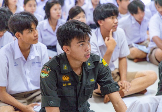 ภาพกิจกรรม  คณะวิทยาศาสตร์และเทคโนโลยี มหาวิทยาลัยราชภัฏกําแพงเพชร จัดโครงการประชาสัมพันธ์รายวิชาและหลักสูตรไปยังผู้เรียนกลุ่มใหม่ (Non-age Group)  โรงเรียนโกสัมพีวิทยา