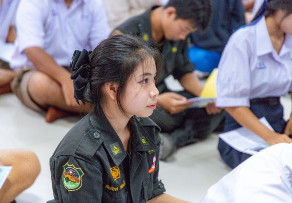 ภาพกิจกรรม  คณะวิทยาศาสตร์และเทคโนโลยี มหาวิทยาลัยราชภัฏกําแพงเพชร จัดโครงการประชาสัมพันธ์รายวิชาและหลักสูตรไปยังผู้เรียนกลุ่มใหม่ (Non-age Group)  โรงเรียนโกสัมพีวิทยา